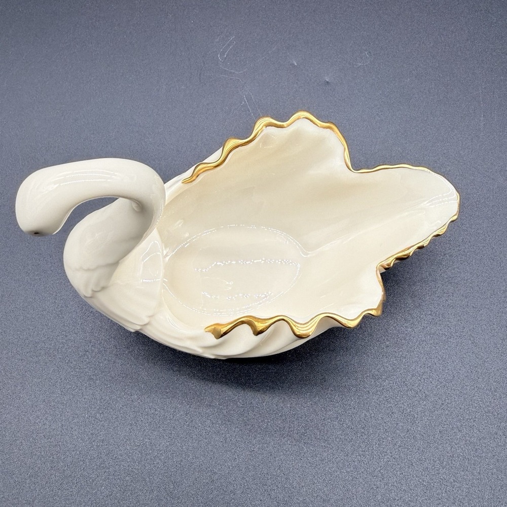 Vintage Lenox Swan Trinket Dish 24K Gold Trim Ivory Porcelain Wedding Cake Top - Picture 4 of 8